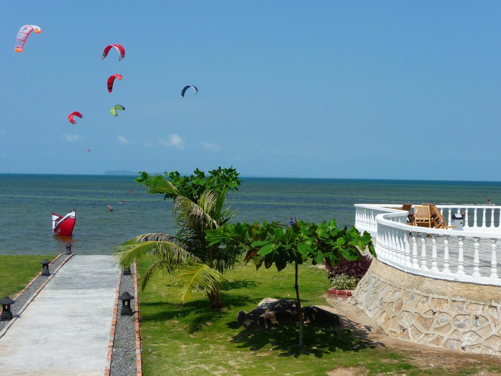 Bintan Agro Beach Resort & Spa Телукбакау Экстерьер фото